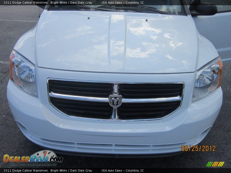 2011 Dodge Caliber Mainstreet Bright White / Dark Slate Gray Photo #1