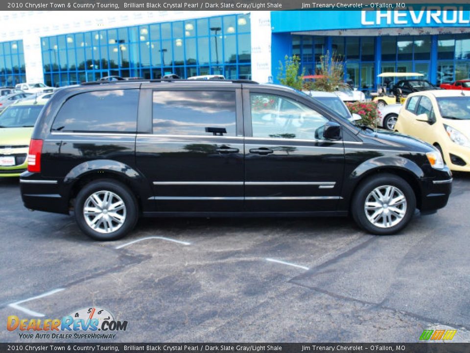 2010 Chrysler Town & Country Touring Brilliant Black Crystal Pearl / Dark Slate Gray/Light Shale Photo #1
