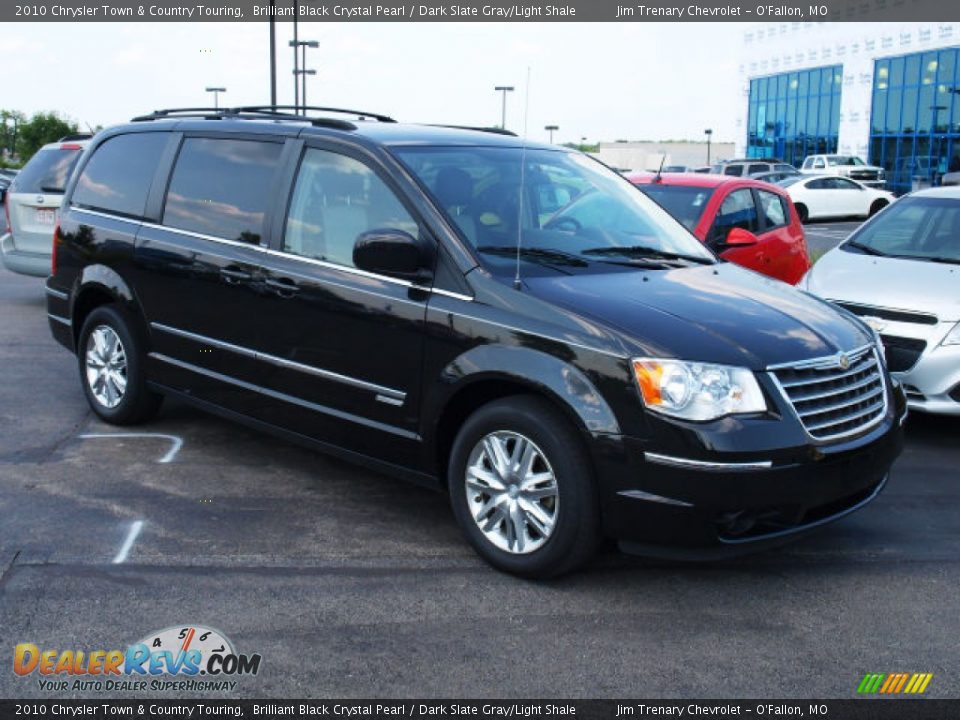 2010 Chrysler Town & Country Touring Brilliant Black Crystal Pearl / Dark Slate Gray/Light Shale Photo #2