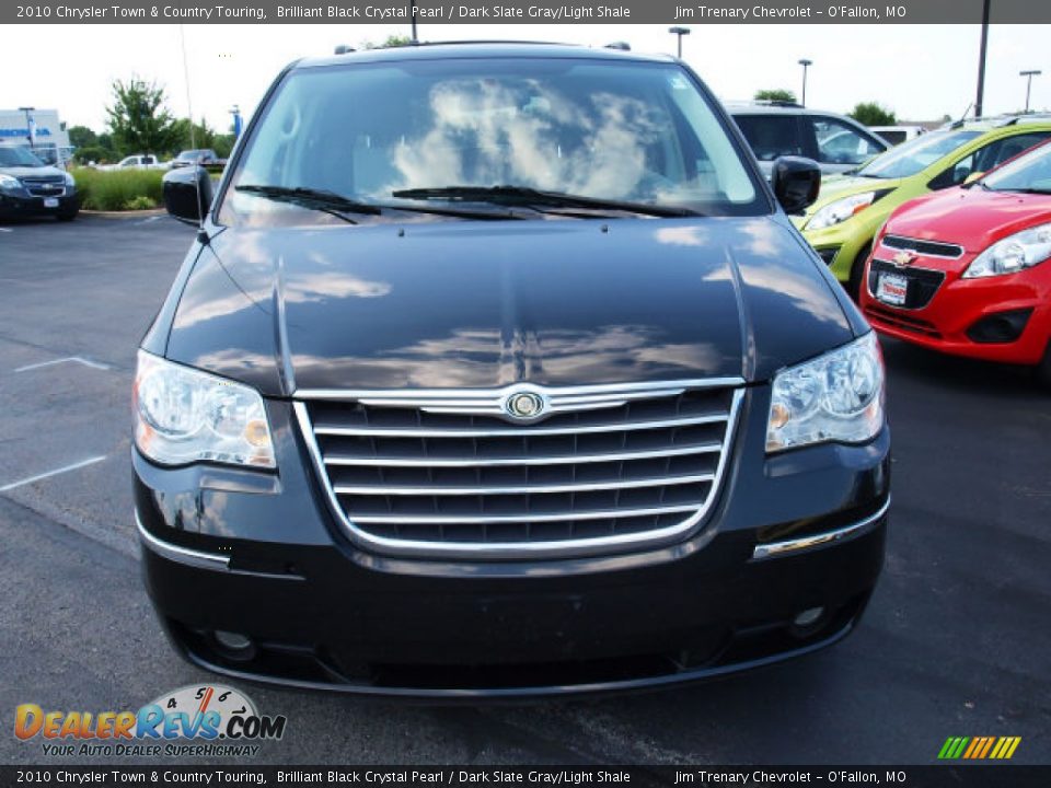 2010 Chrysler Town & Country Touring Brilliant Black Crystal Pearl / Dark Slate Gray/Light Shale Photo #8