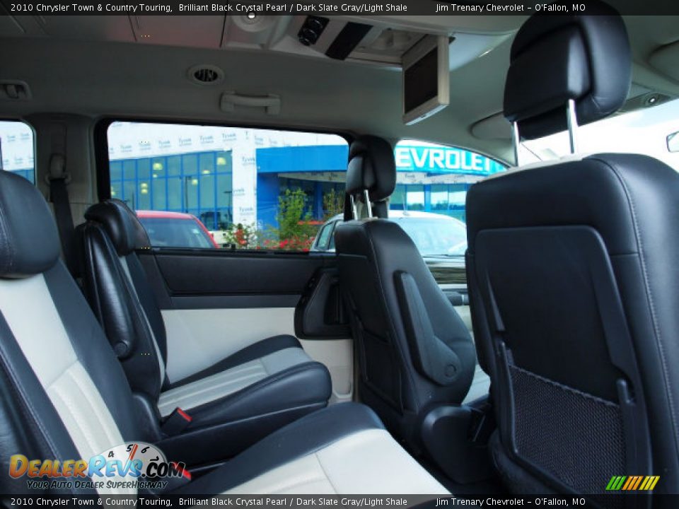 2010 Chrysler Town & Country Touring Brilliant Black Crystal Pearl / Dark Slate Gray/Light Shale Photo #9