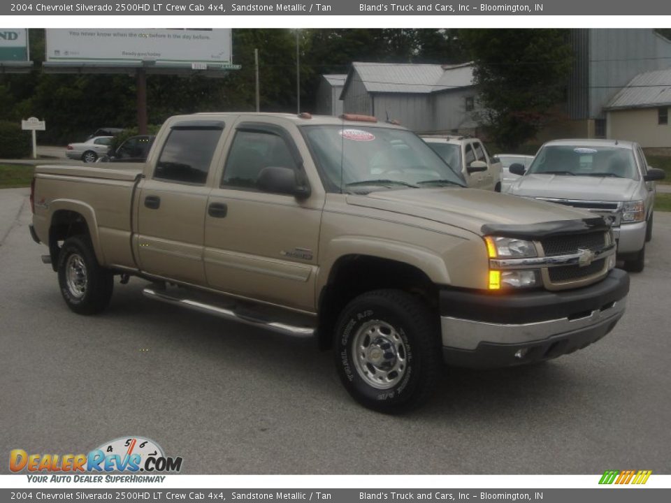 2004 Chevrolet Silverado 2500HD LT Crew Cab 4x4 Sandstone Metallic / Tan Photo #1