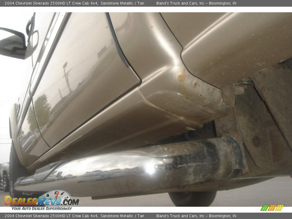 2004 Chevrolet Silverado 2500HD LT Crew Cab 4x4 Sandstone Metallic / Tan Photo #16