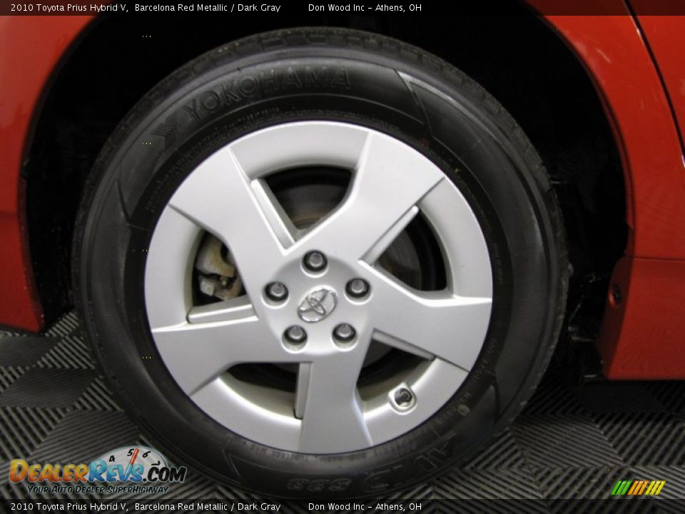 2010 Toyota Prius Hybrid V Barcelona Red Metallic / Dark Gray Photo #23