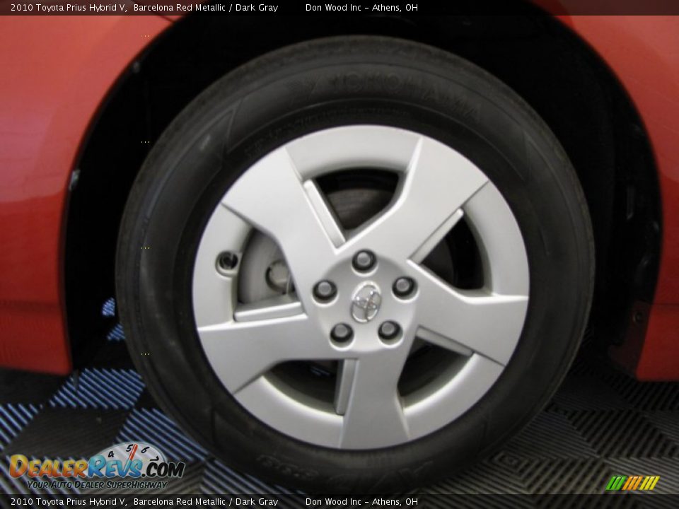 2010 Toyota Prius Hybrid V Barcelona Red Metallic / Dark Gray Photo #25