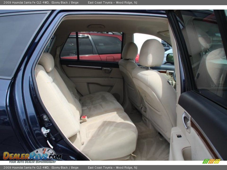 2009 Hyundai Santa Fe GLS 4WD Ebony Black / Beige Photo #9