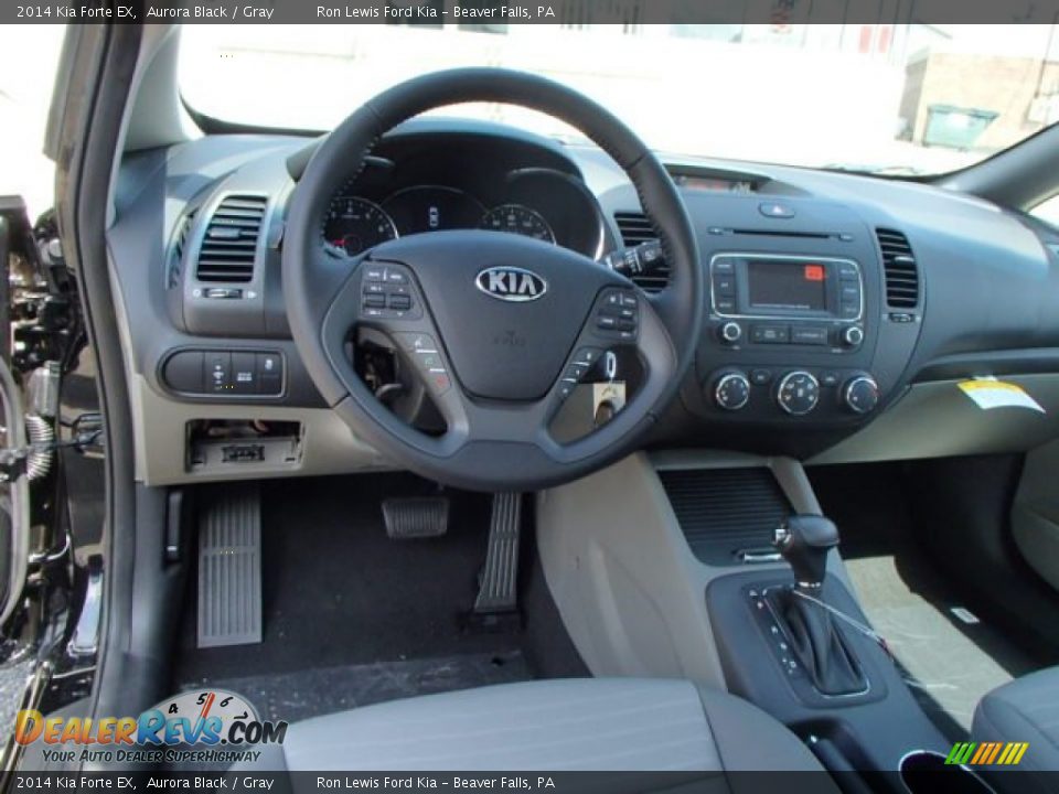 Dashboard of 2014 Kia Forte EX Photo #12