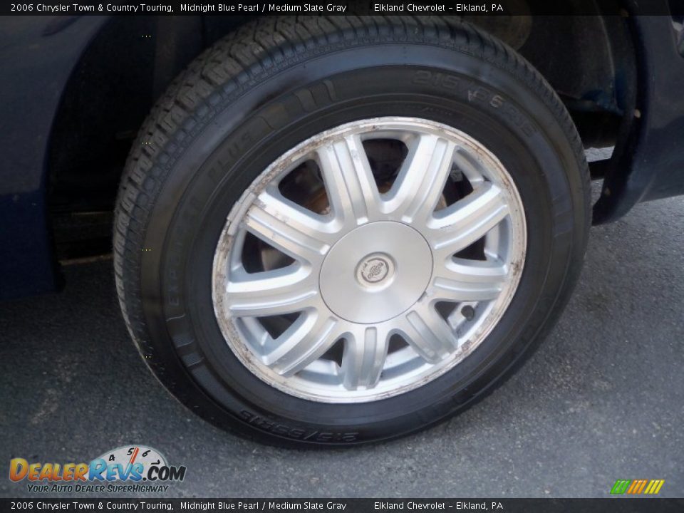2006 Chrysler Town & Country Touring Midnight Blue Pearl / Medium Slate Gray Photo #9