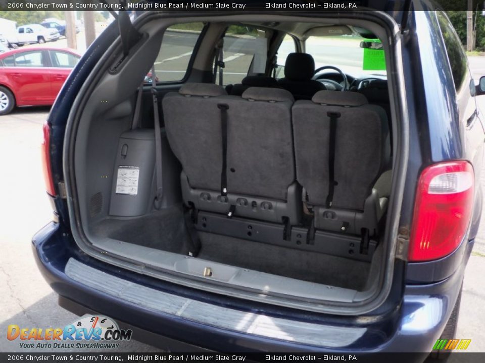 2006 Chrysler Town & Country Touring Midnight Blue Pearl / Medium Slate Gray Photo #10