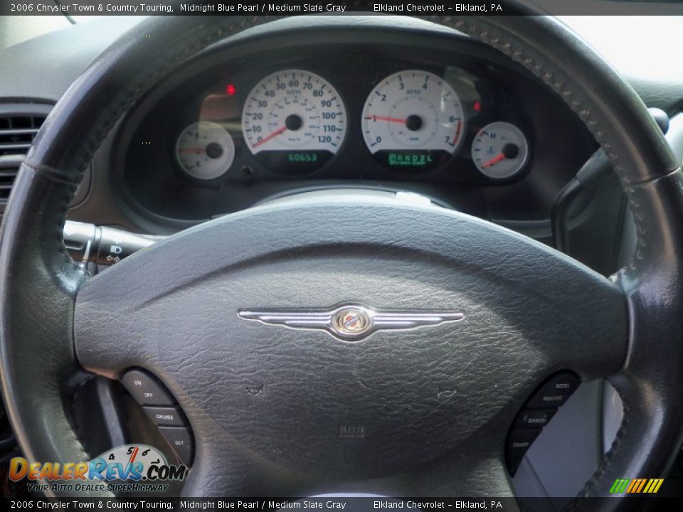 2006 Chrysler Town & Country Touring Midnight Blue Pearl / Medium Slate Gray Photo #19