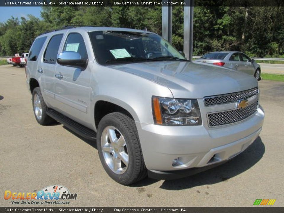 Front 3/4 View of 2014 Chevrolet Tahoe LS 4x4 Photo #9
