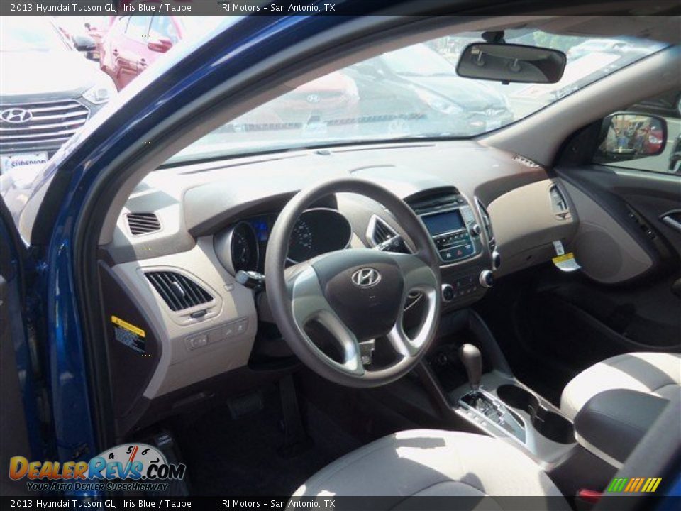 2013 Hyundai Tucson GL Iris Blue / Taupe Photo #7
