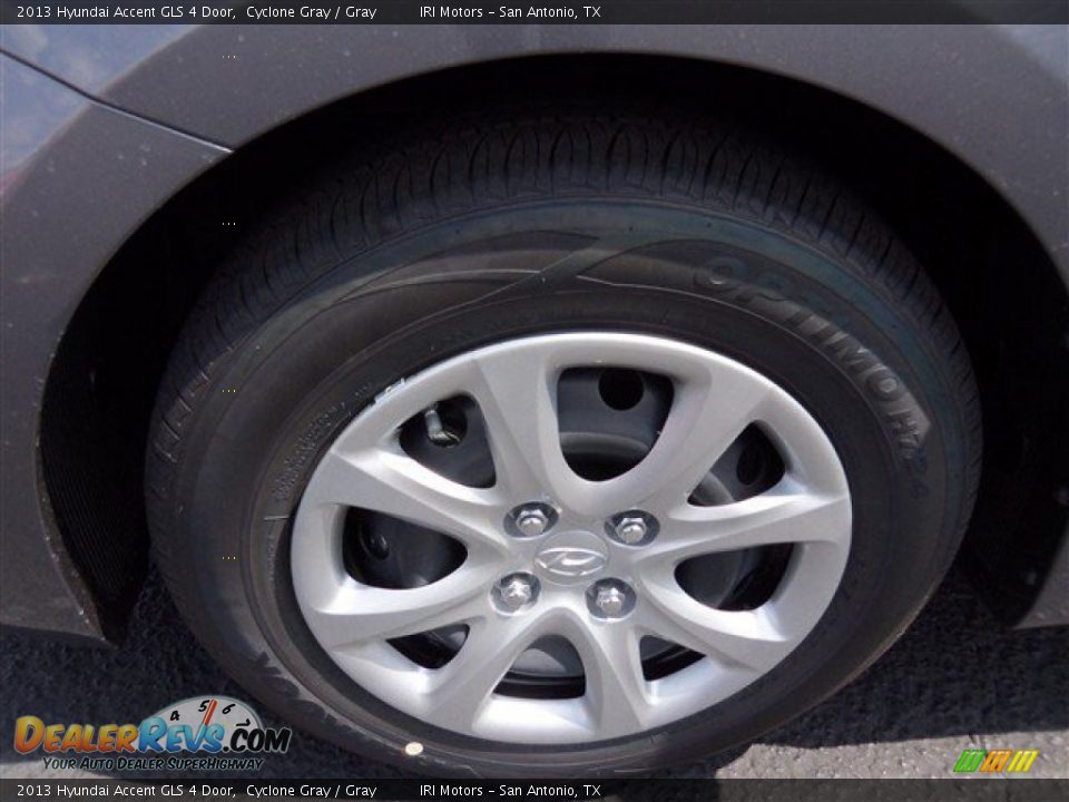 2013 Hyundai Accent GLS 4 Door Cyclone Gray / Gray Photo #3