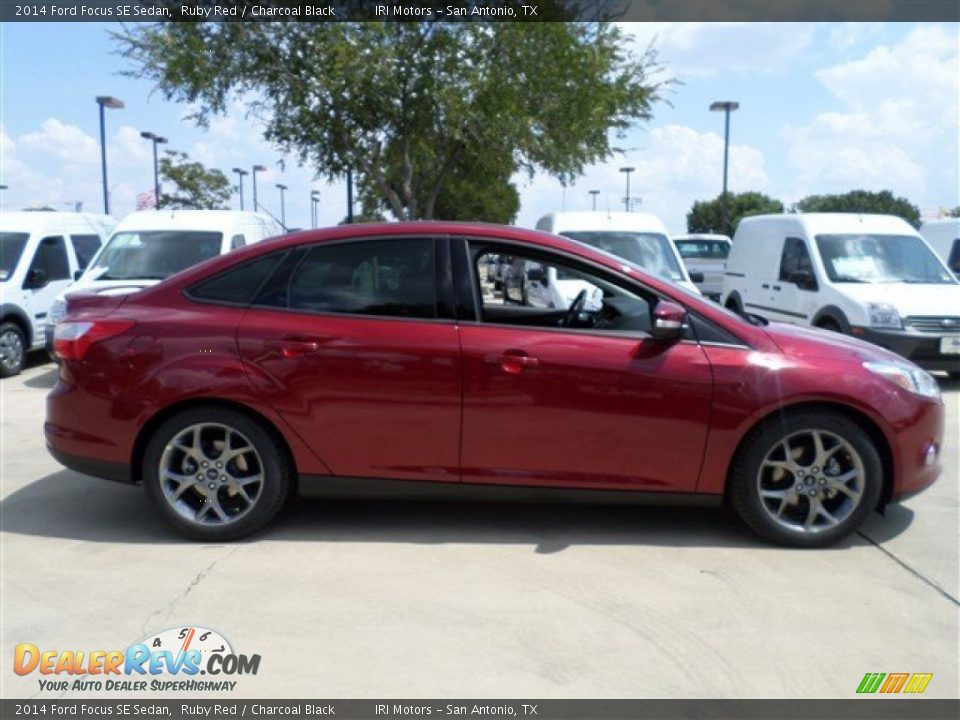2014 Ford Focus SE Sedan Ruby Red / Charcoal Black Photo #6