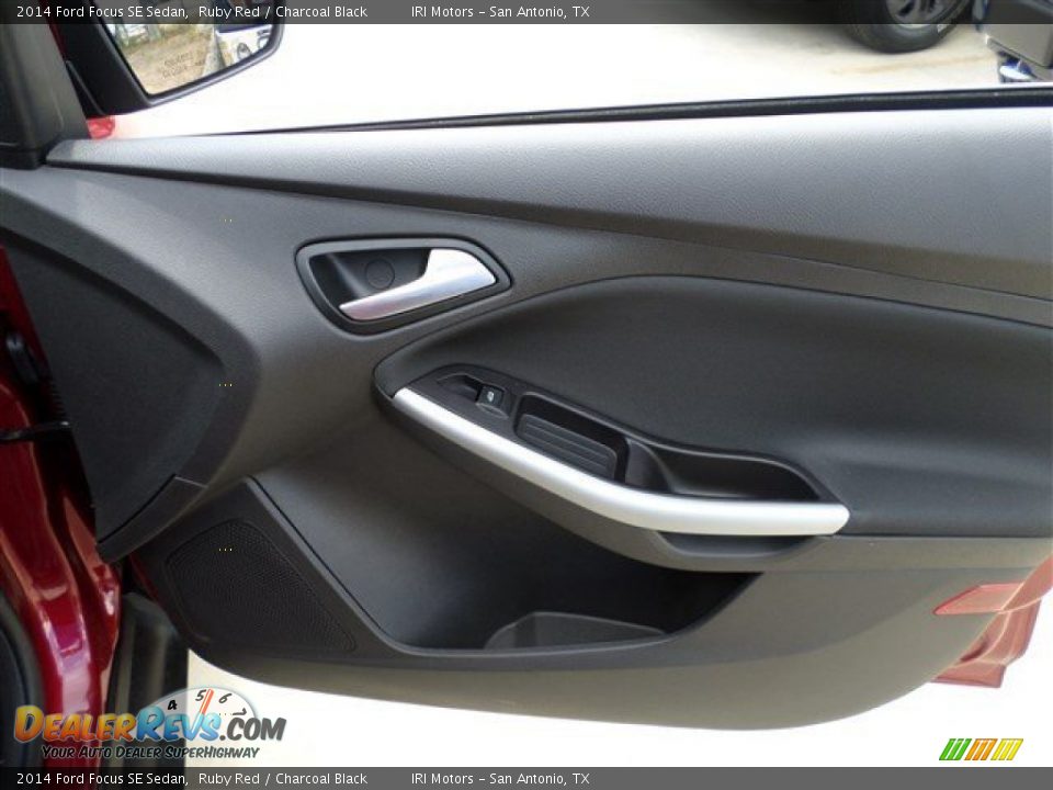 2014 Ford Focus SE Sedan Ruby Red / Charcoal Black Photo #9