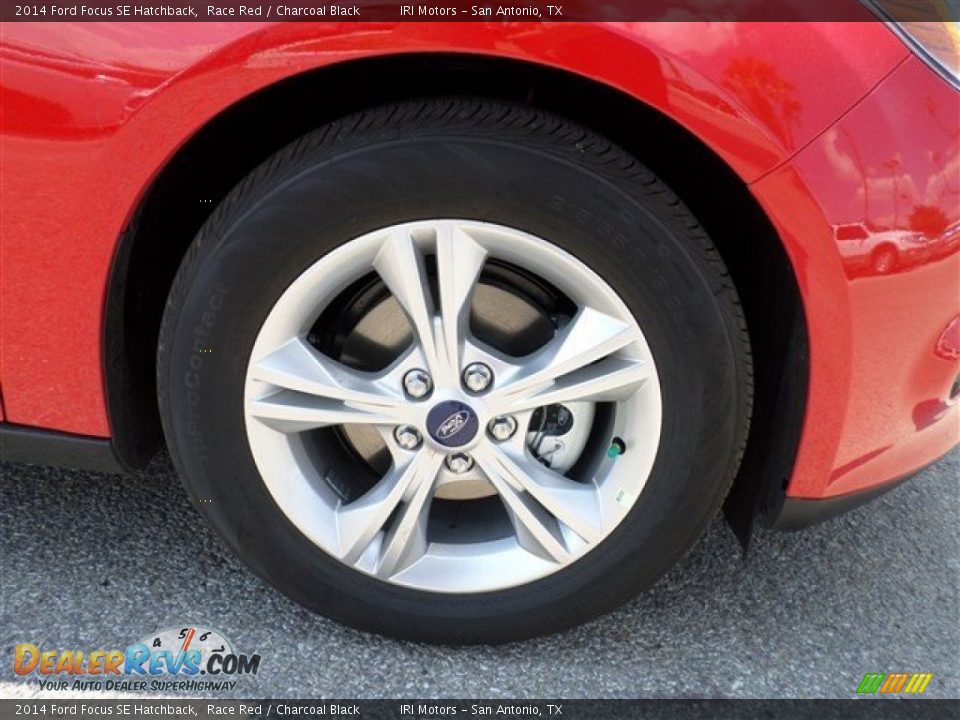 2014 Ford Focus SE Hatchback Race Red / Charcoal Black Photo #8