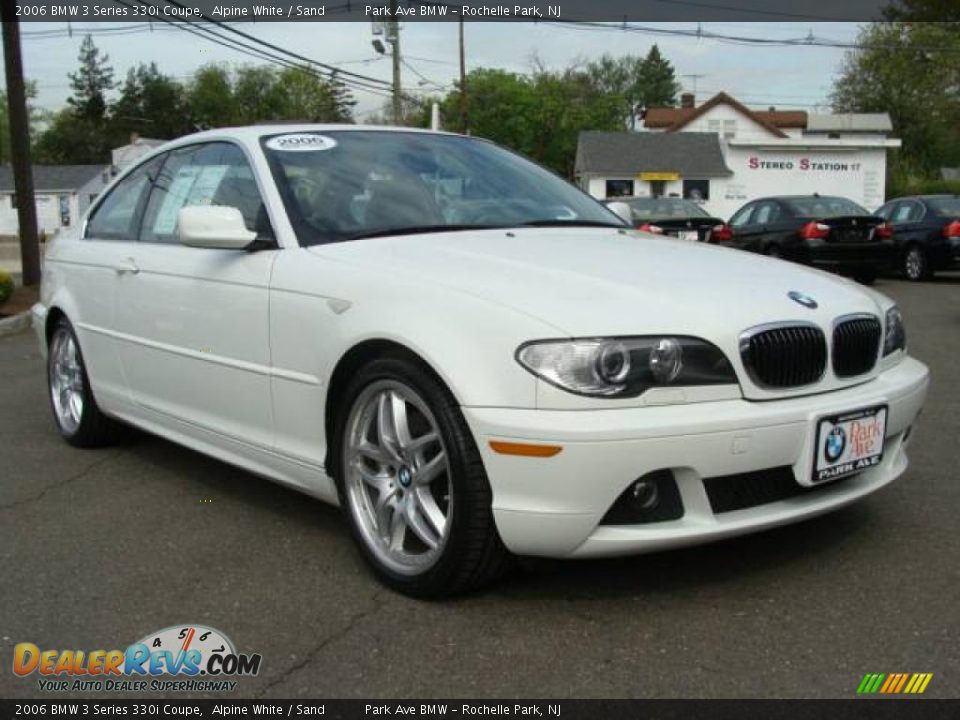2006 BMW 3 Series 330i Coupe Alpine White / Sand Photo #2