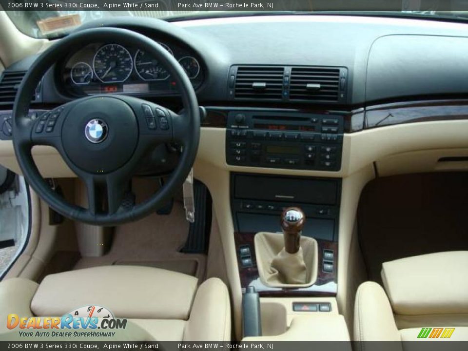 2006 BMW 3 Series 330i Coupe Alpine White / Sand Photo #13
