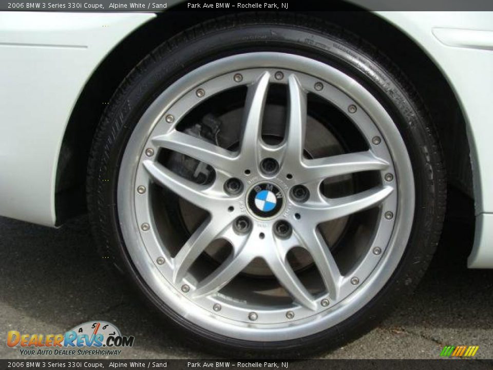 2006 BMW 3 Series 330i Coupe Alpine White / Sand Photo #23