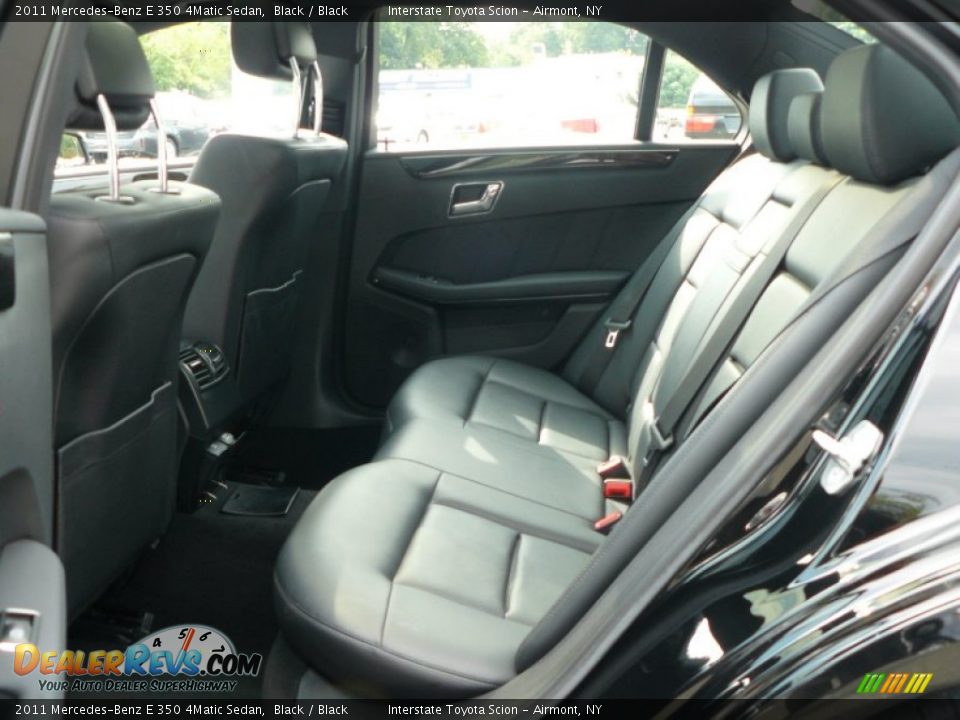 2011 Mercedes-Benz E 350 4Matic Sedan Black / Black Photo #18
