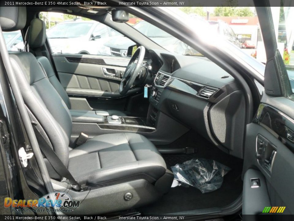 2011 Mercedes-Benz E 350 4Matic Sedan Black / Black Photo #23