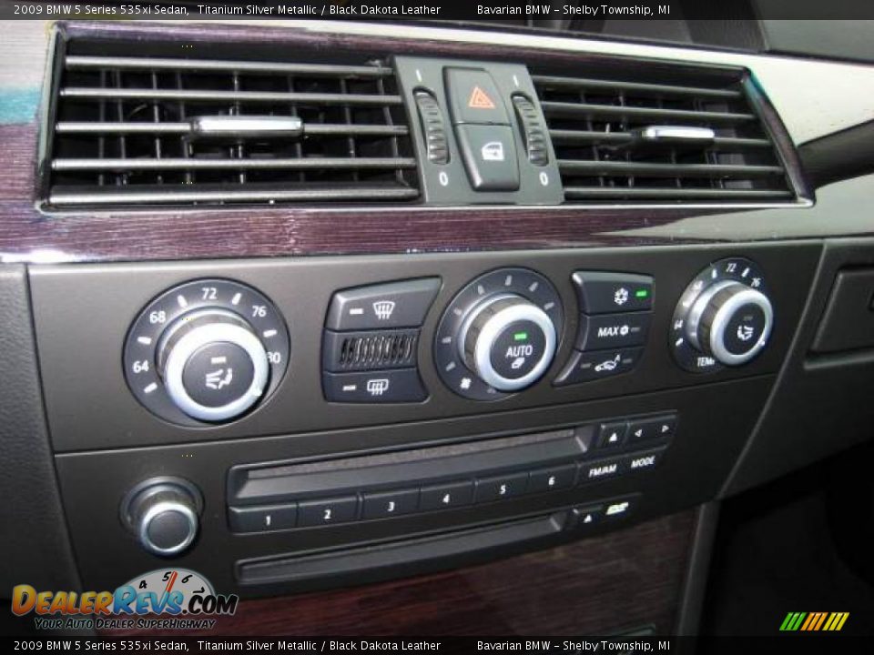 2009 BMW 5 Series 535xi Sedan Titanium Silver Metallic / Black Dakota Leather Photo #13