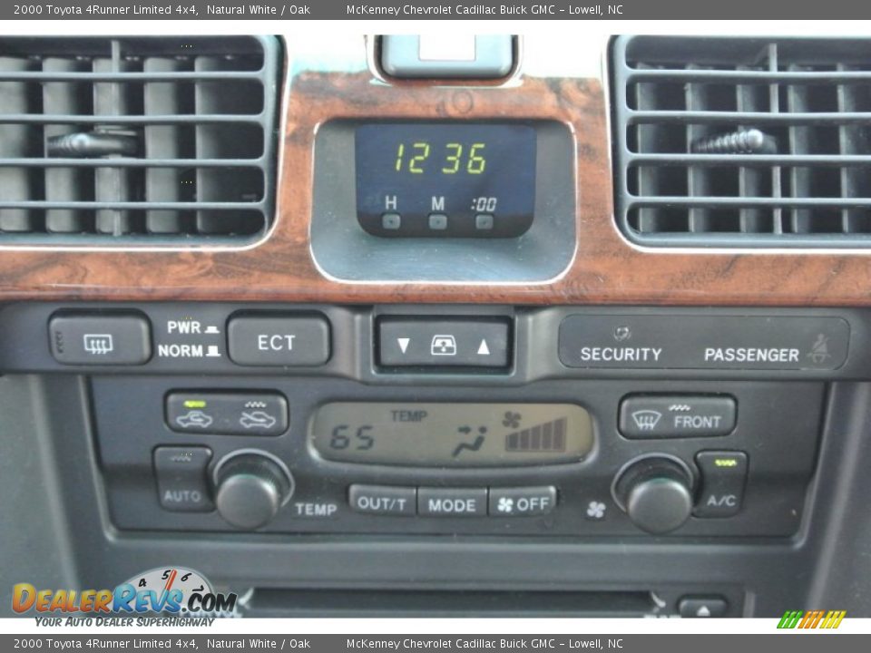 2000 Toyota 4Runner Limited 4x4 Natural White / Oak Photo #14