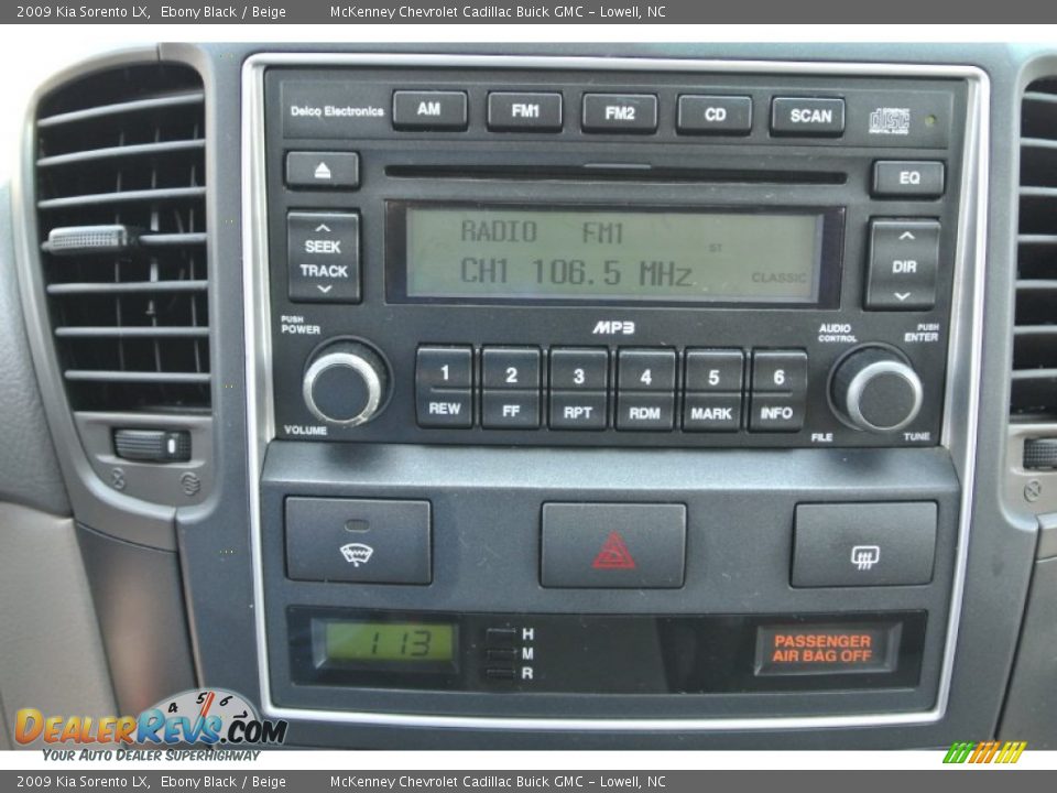 2009 Kia Sorento LX Ebony Black / Beige Photo #13