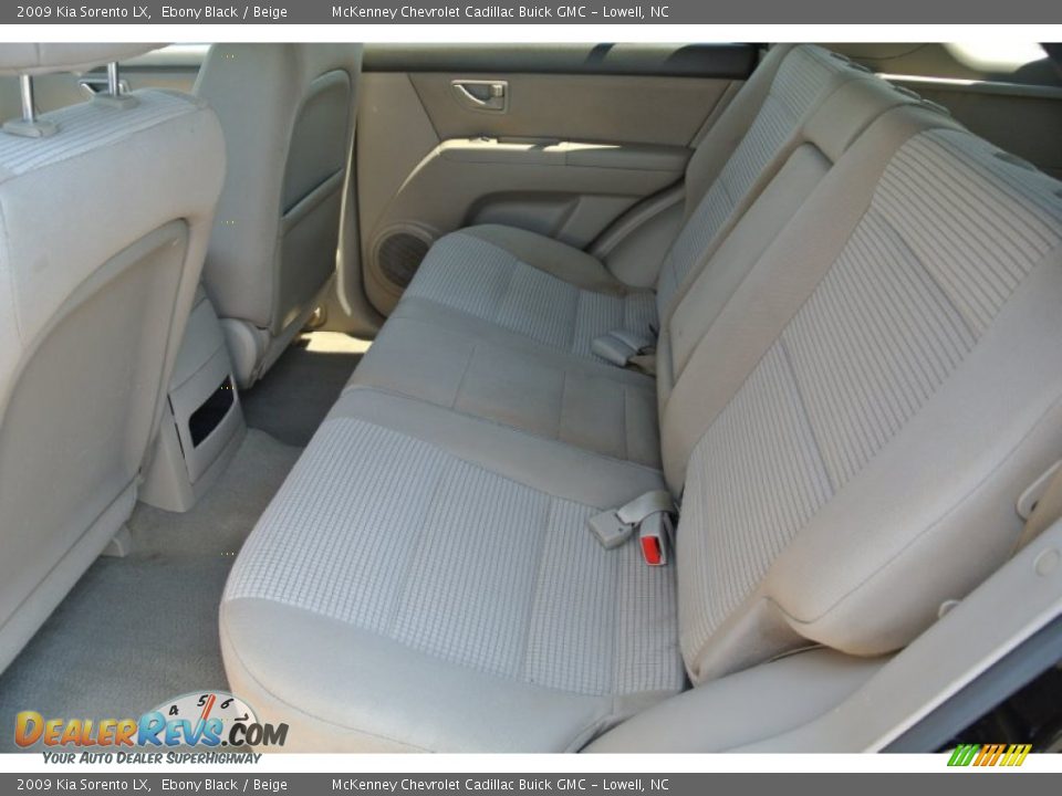 2009 Kia Sorento LX Ebony Black / Beige Photo #16