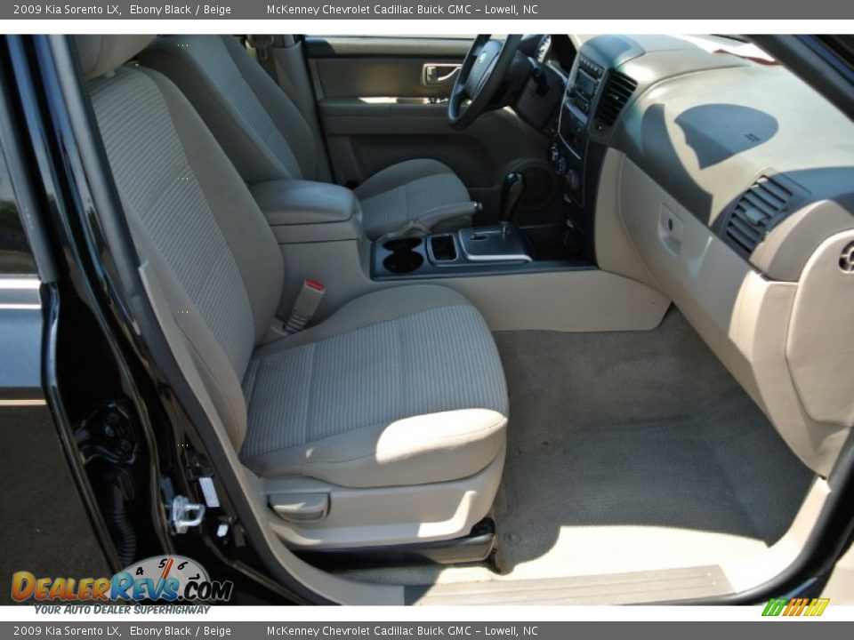 2009 Kia Sorento LX Ebony Black / Beige Photo #18