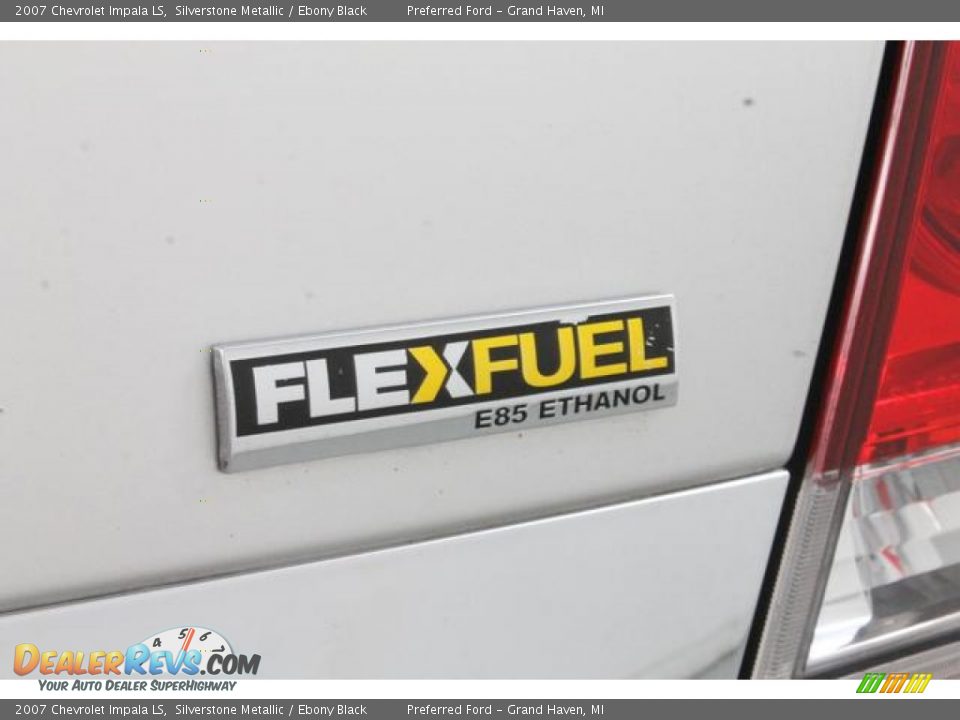 2007 Chevrolet Impala LS Silverstone Metallic / Ebony Black Photo #16