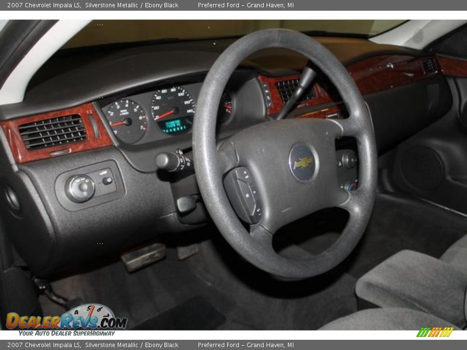 2007 Chevrolet Impala LS Silverstone Metallic / Ebony Black Photo #20