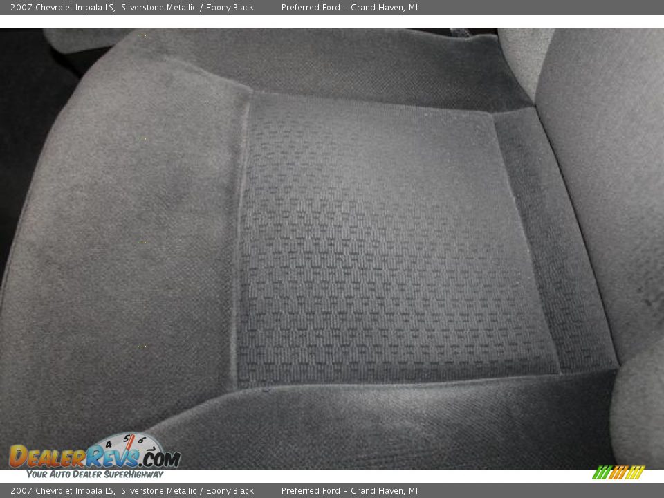 2007 Chevrolet Impala LS Silverstone Metallic / Ebony Black Photo #22