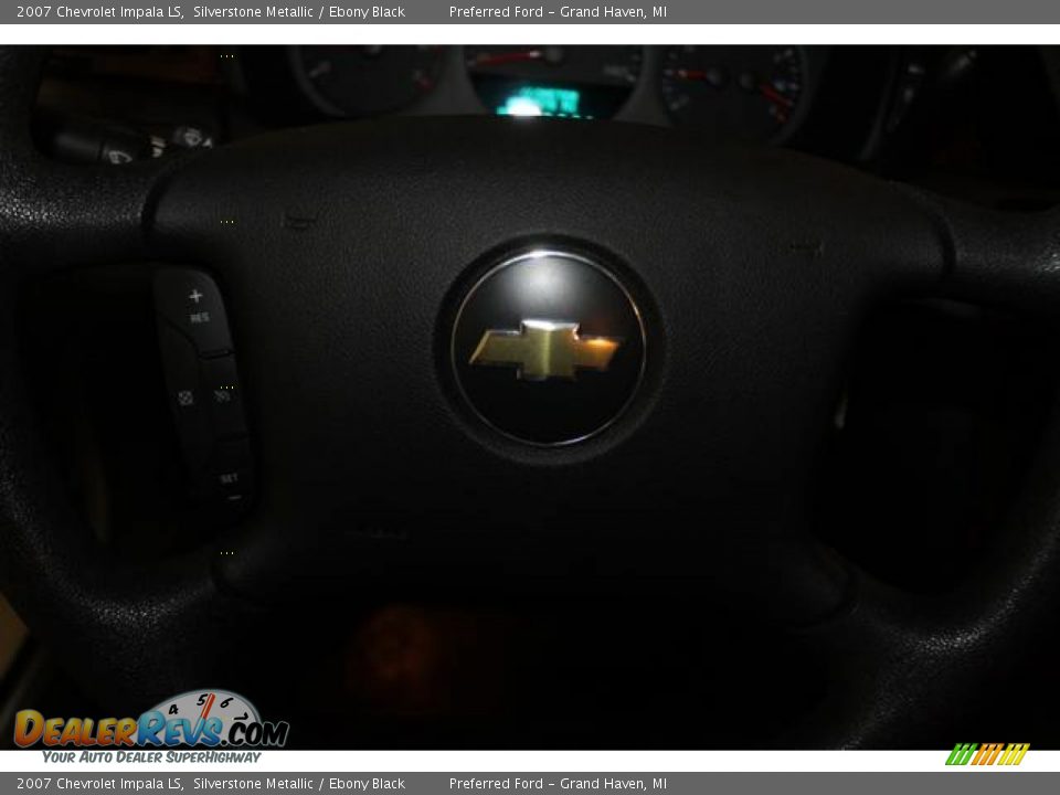2007 Chevrolet Impala LS Silverstone Metallic / Ebony Black Photo #33