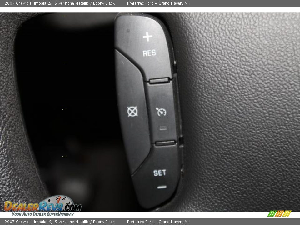 2007 Chevrolet Impala LS Silverstone Metallic / Ebony Black Photo #34