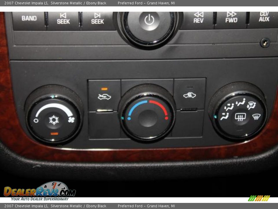 2007 Chevrolet Impala LS Silverstone Metallic / Ebony Black Photo #36