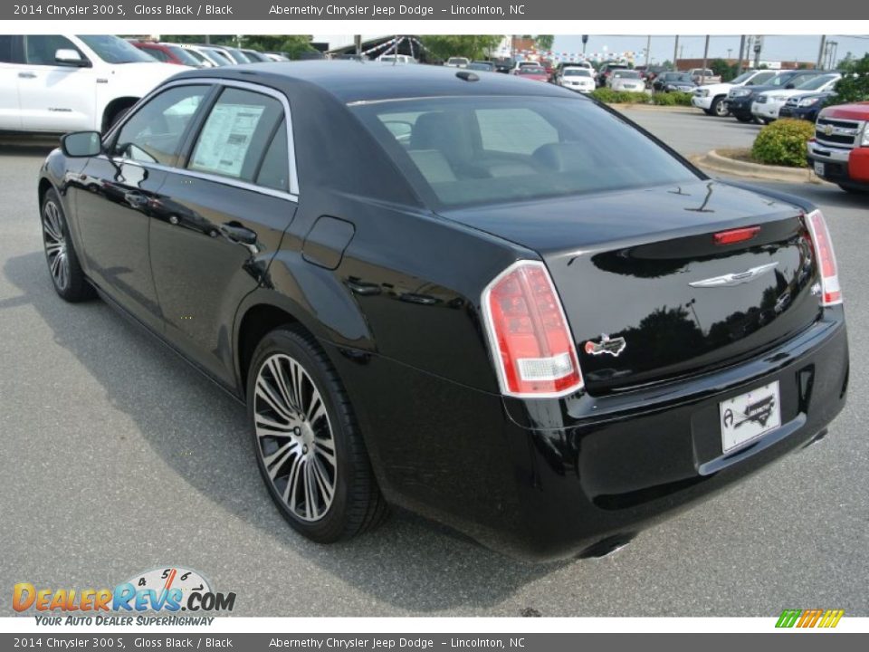 2014 Chrysler 300 S Gloss Black / Black Photo #4