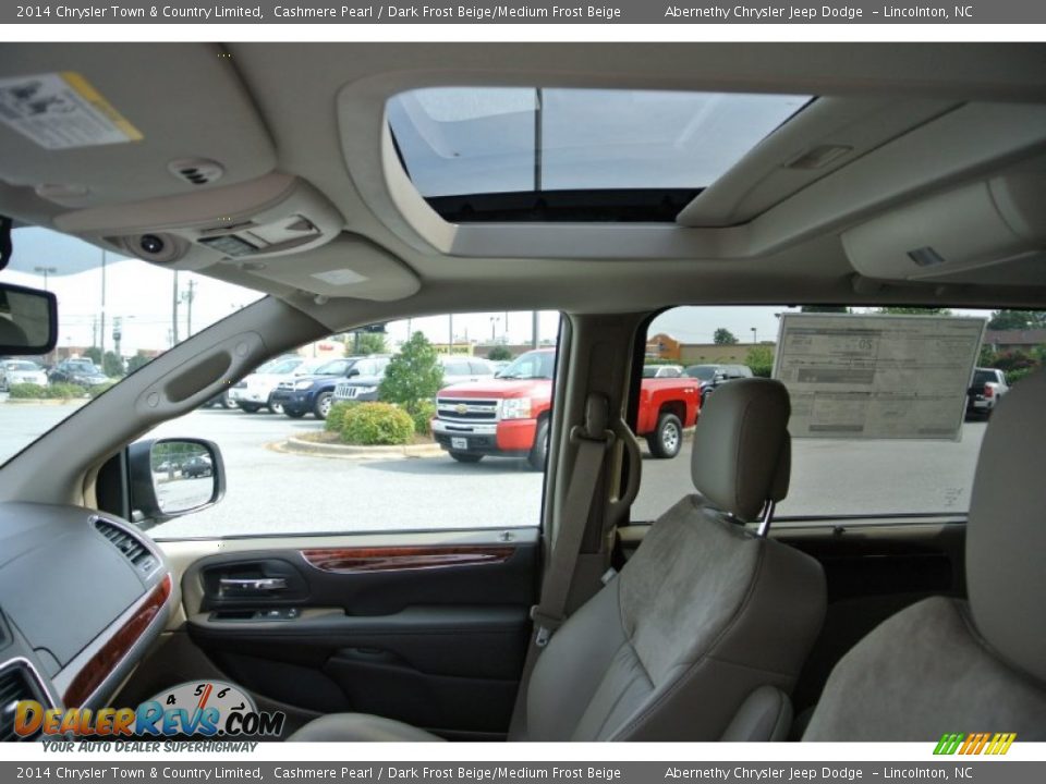 2014 Chrysler Town & Country Limited Cashmere Pearl / Dark Frost Beige/Medium Frost Beige Photo #10