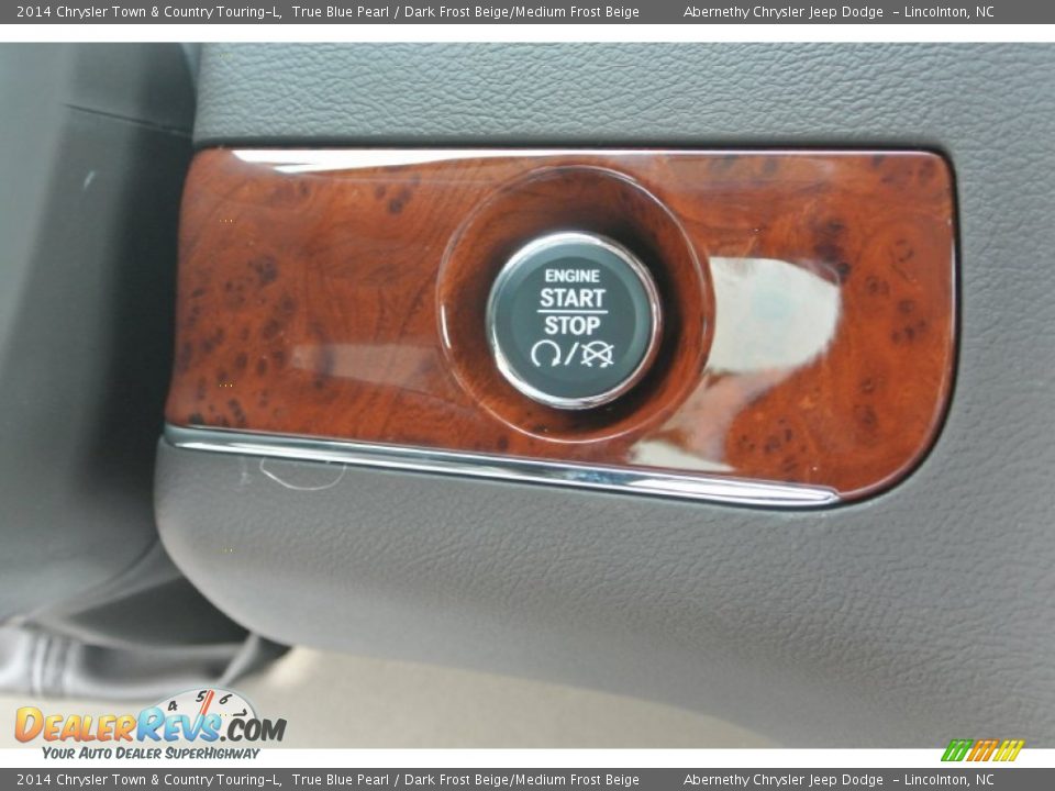 2014 Chrysler Town & Country Touring-L True Blue Pearl / Dark Frost Beige/Medium Frost Beige Photo #12