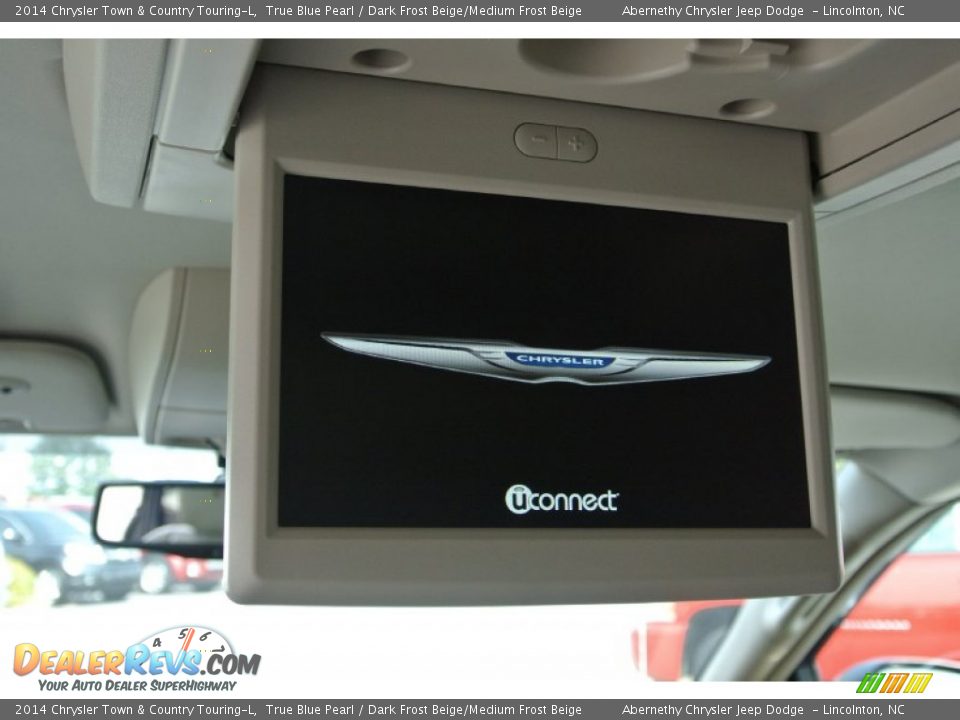 2014 Chrysler Town & Country Touring-L True Blue Pearl / Dark Frost Beige/Medium Frost Beige Photo #15