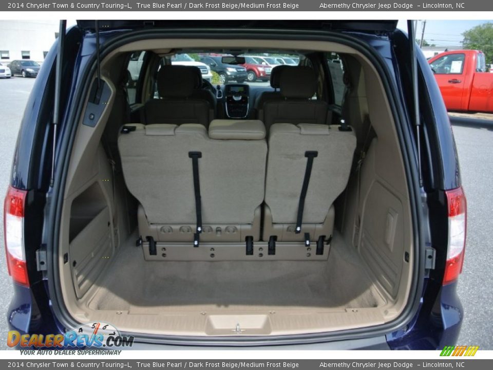 2014 Chrysler Town & Country Touring-L True Blue Pearl / Dark Frost Beige/Medium Frost Beige Photo #16
