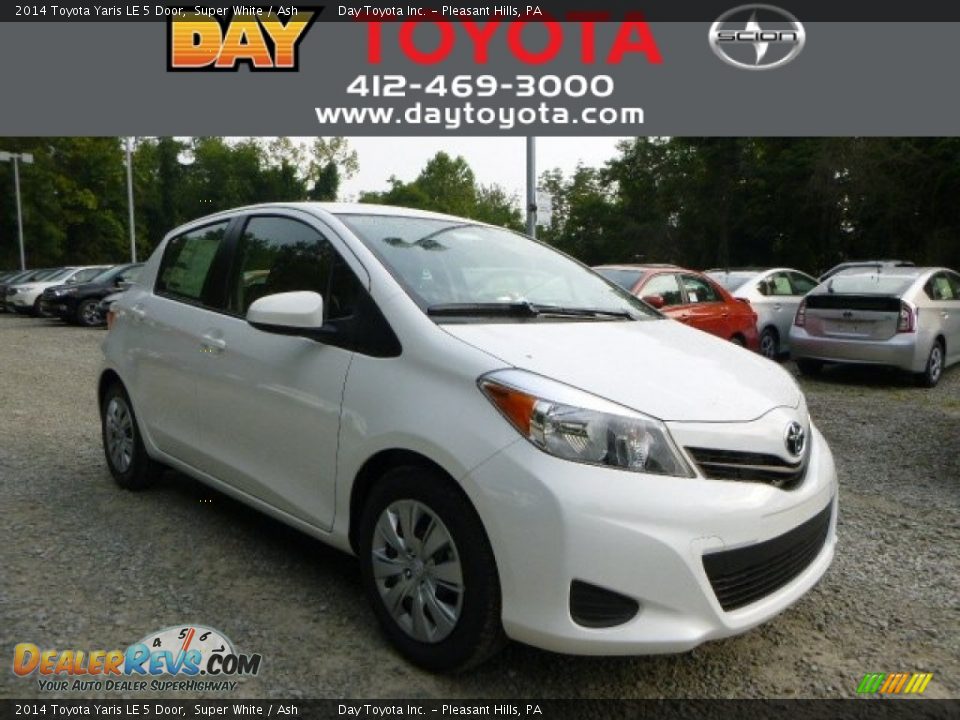 2014 Toyota Yaris LE 5 Door Super White / Ash Photo #1