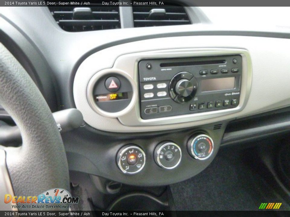 Controls of 2014 Toyota Yaris LE 5 Door Photo #18