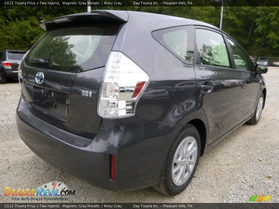 2013 Toyota Prius v Two Hybrid Magnetic Gray Metallic / Misty Gray Photo #3