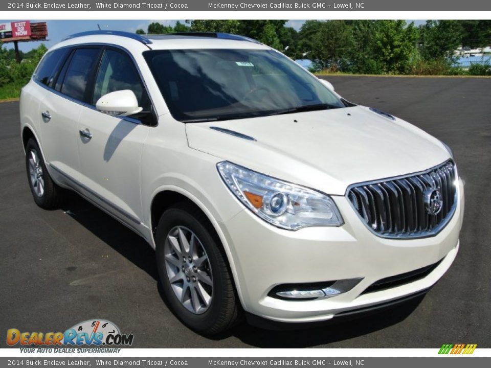 Front 3/4 View of 2014 Buick Enclave Leather Photo #1