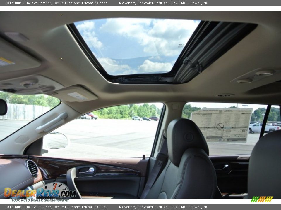 2014 Buick Enclave Leather White Diamond Tricoat / Cocoa Photo #10