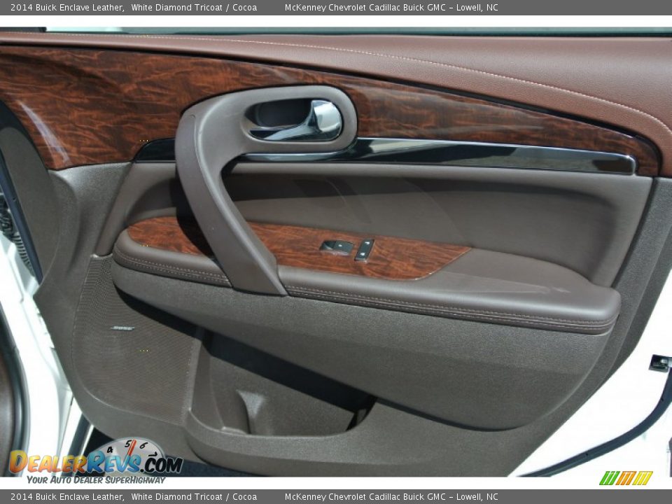 2014 Buick Enclave Leather White Diamond Tricoat / Cocoa Photo #19