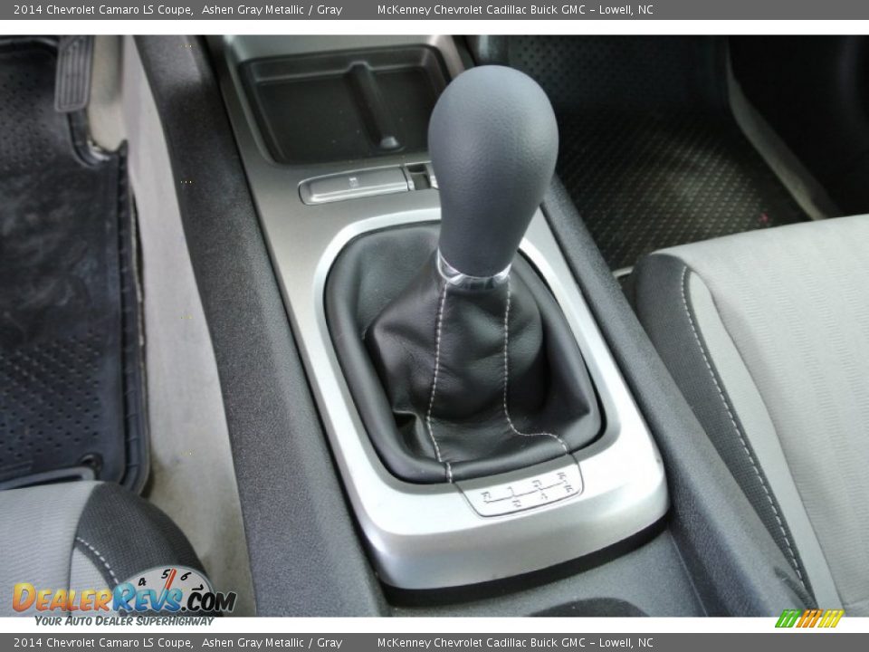 2014 Chevrolet Camaro LS Coupe Shifter Photo #9