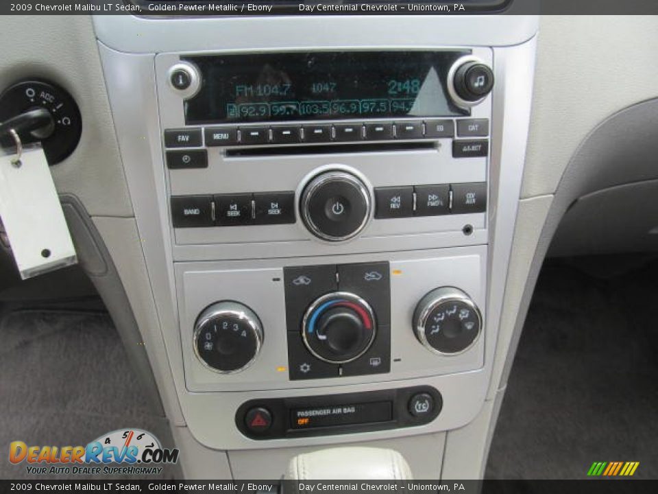 2009 Chevrolet Malibu LT Sedan Golden Pewter Metallic / Ebony Photo #16