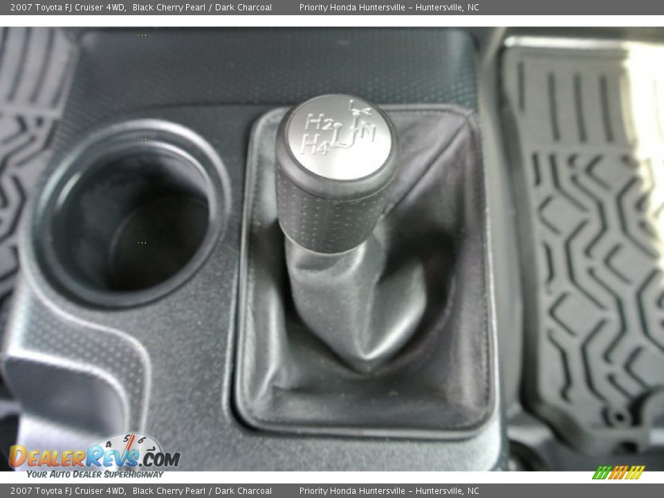 2007 Toyota FJ Cruiser 4WD Black Cherry Pearl / Dark Charcoal Photo #12